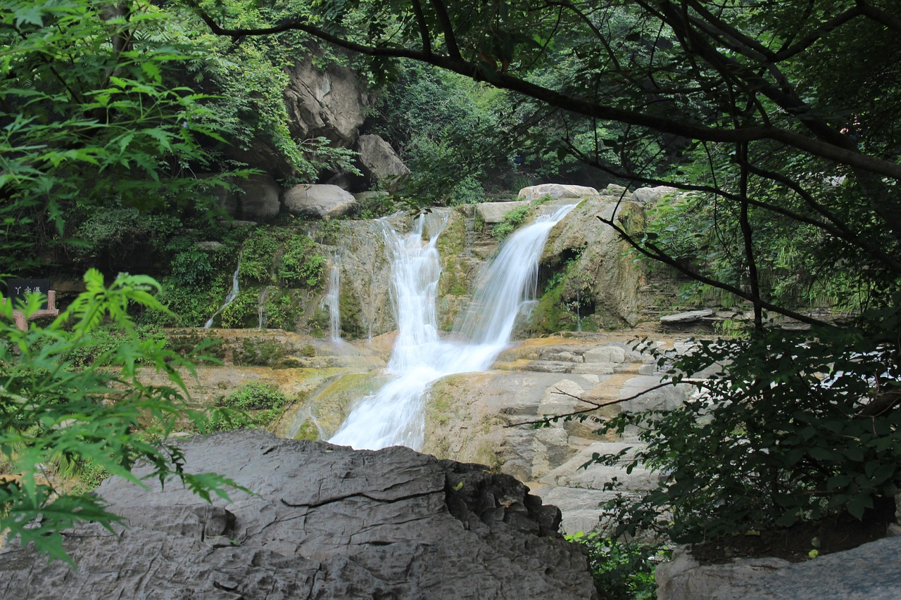 揭秘五台山，沉睡的佛教圣山，山西的灵魂与瑰宝